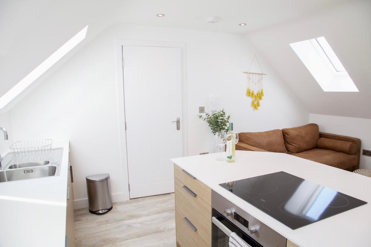 The Barbershop Apartment *
